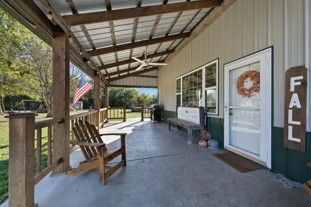 1370 N River Road Mulvane KS 67110