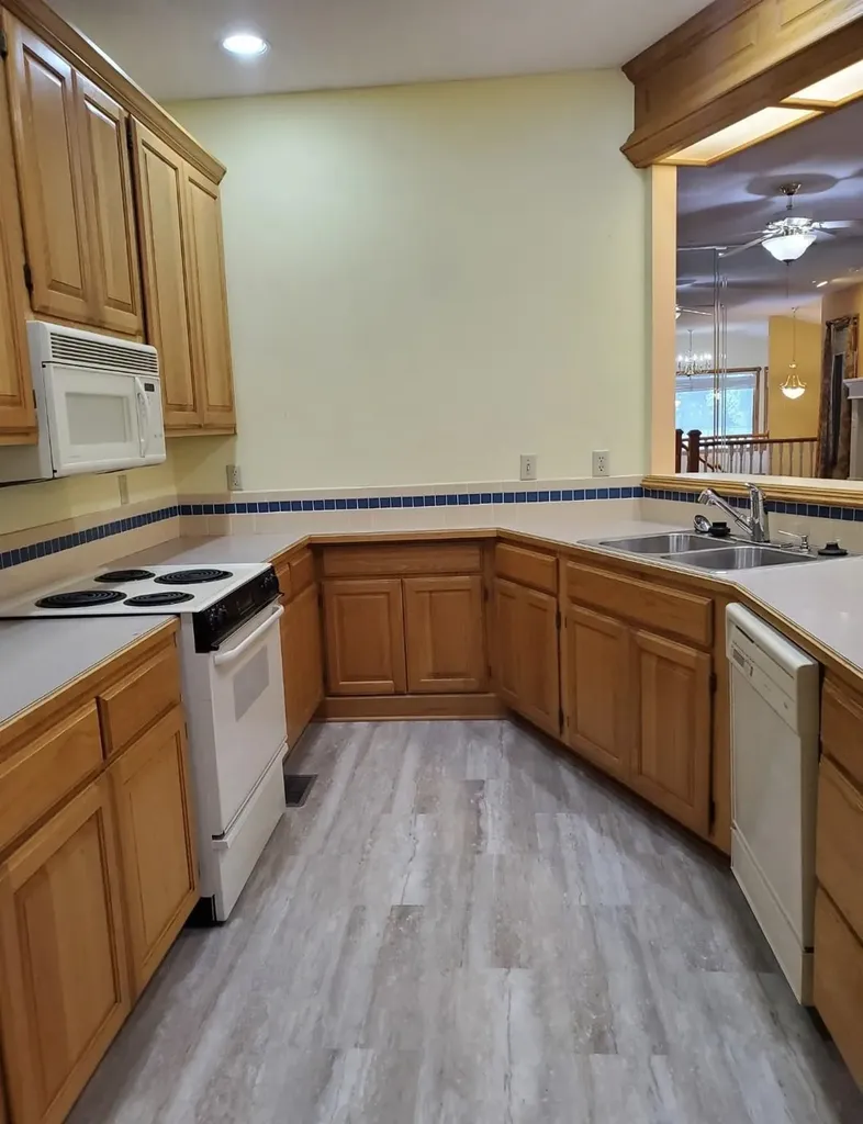 10009 W Britton Wichita KS 67205