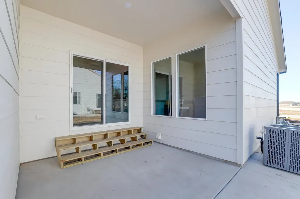 5346 Pinecrest Court N Bel Aire KS 67220