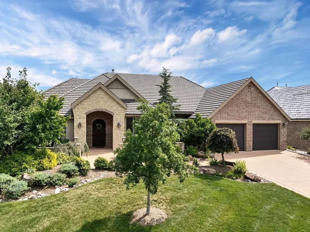 10721 E Genova Wichita KS 67206