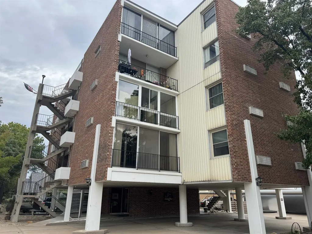 330 W Central Avenue El Dorado KS 67042