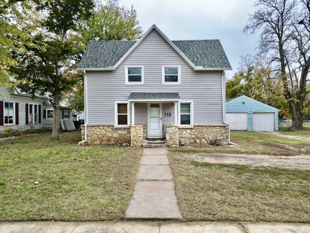 712 S C Street Arkansas City KS 67005