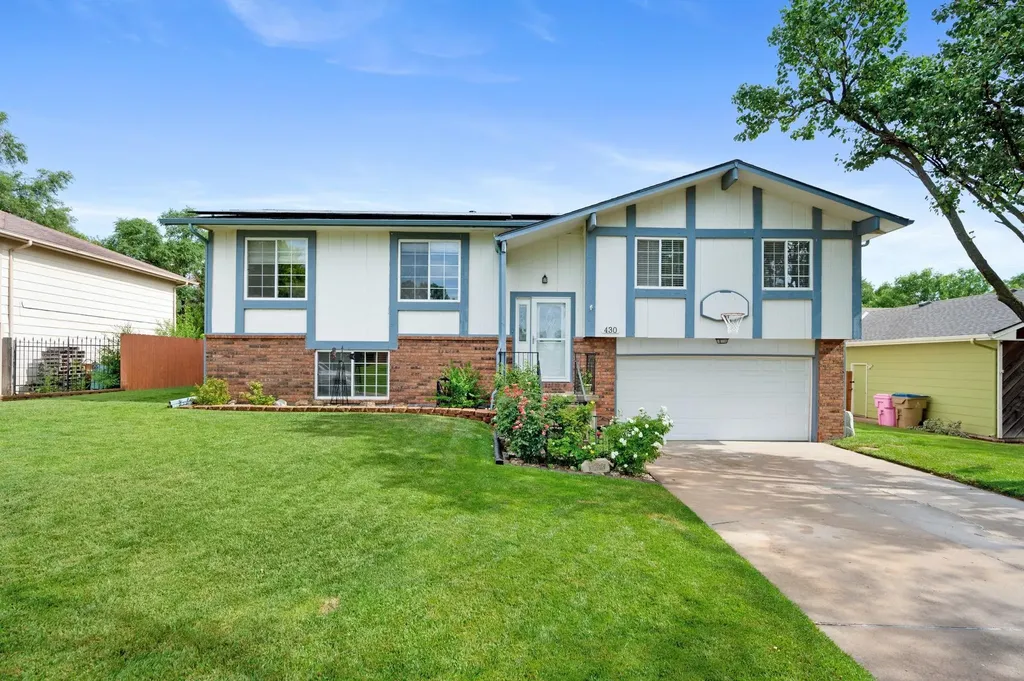 430 E Birchwood Road Derby KS 67037-3107