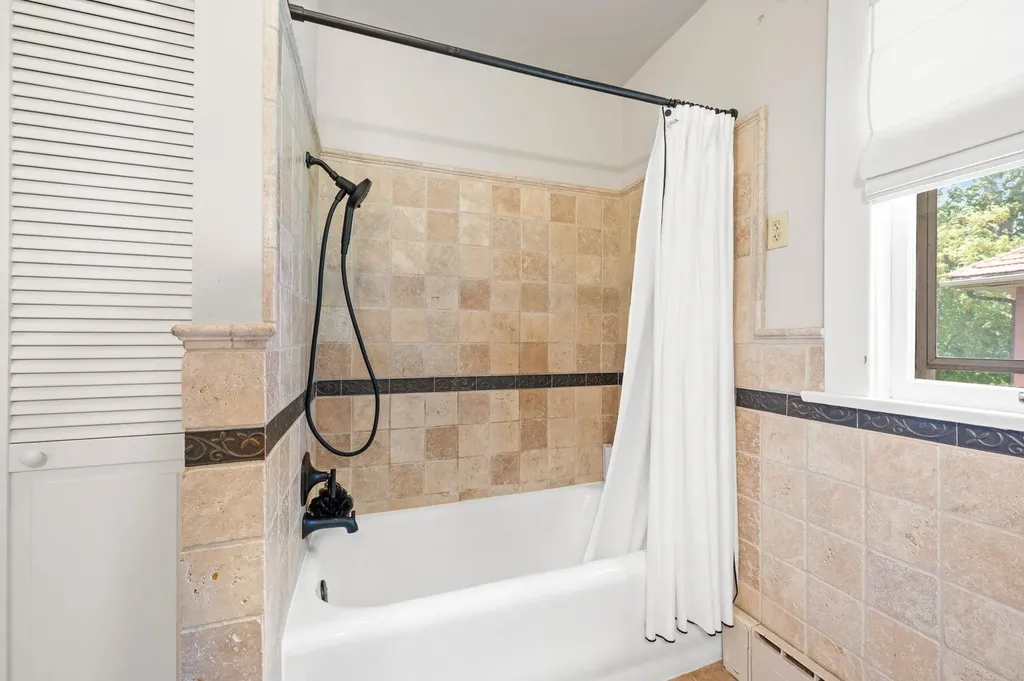 223 N Belmont Avenue Wichita KS 67208