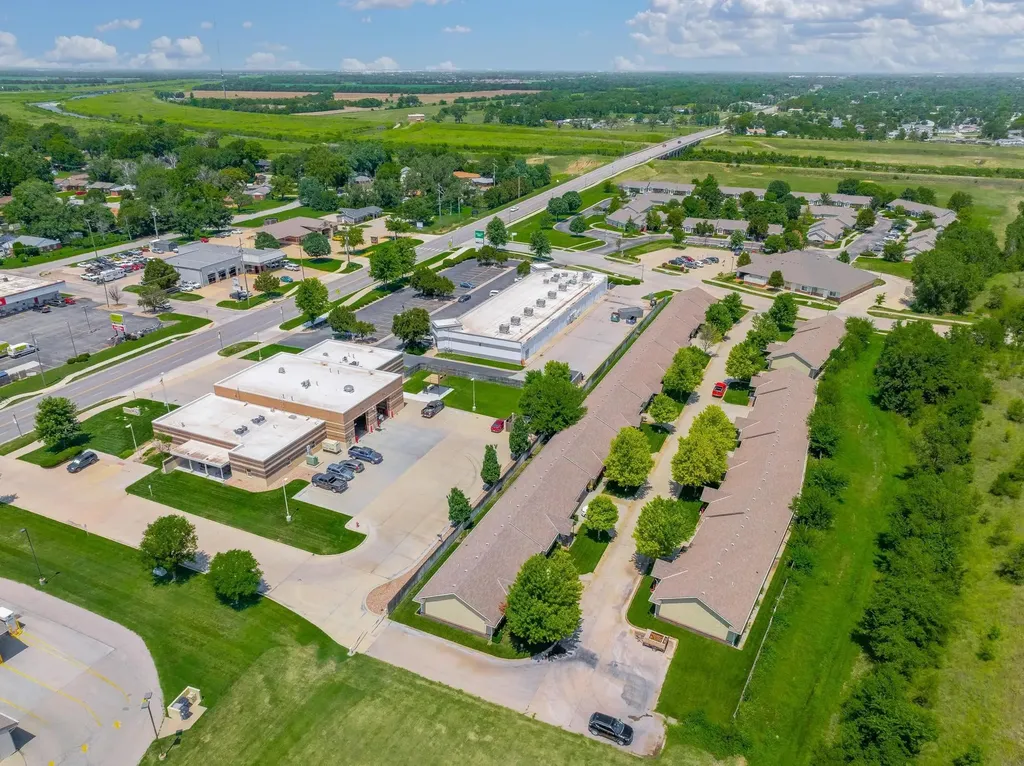 201 E Karla Avenue Haysville KS 67060