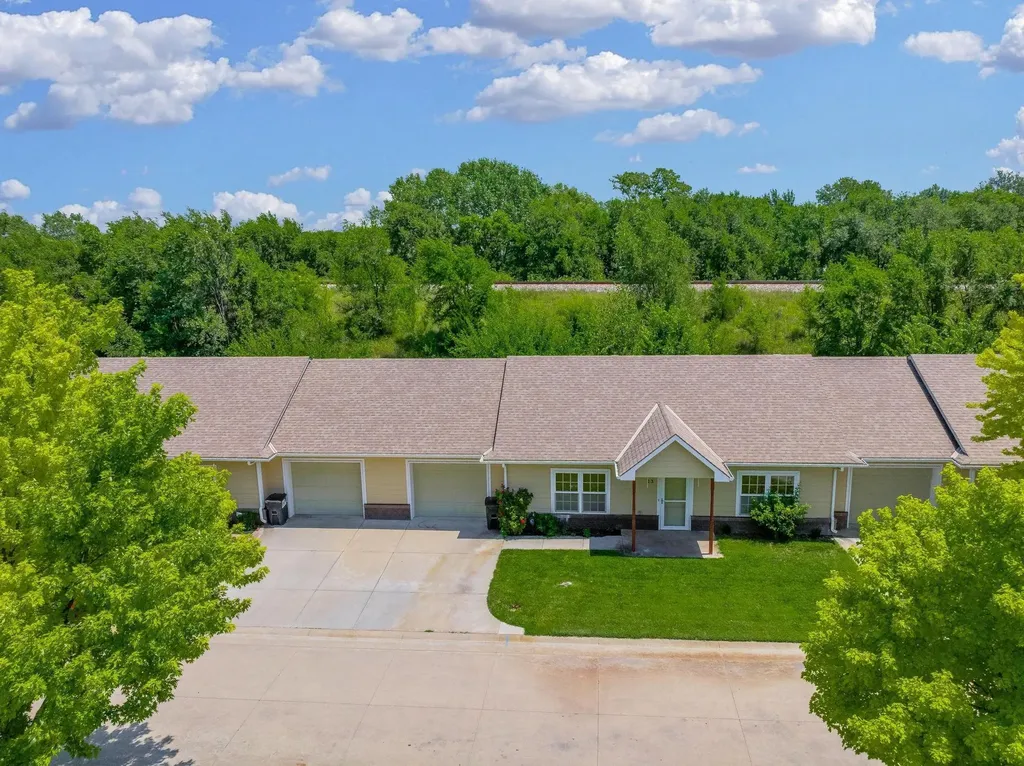 201 E Karla Avenue Haysville KS 67060