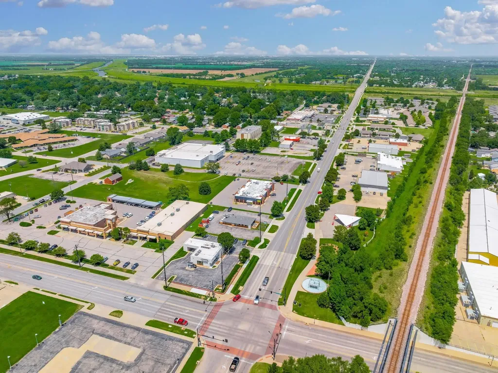 201 E Karla Avenue Haysville KS 67060