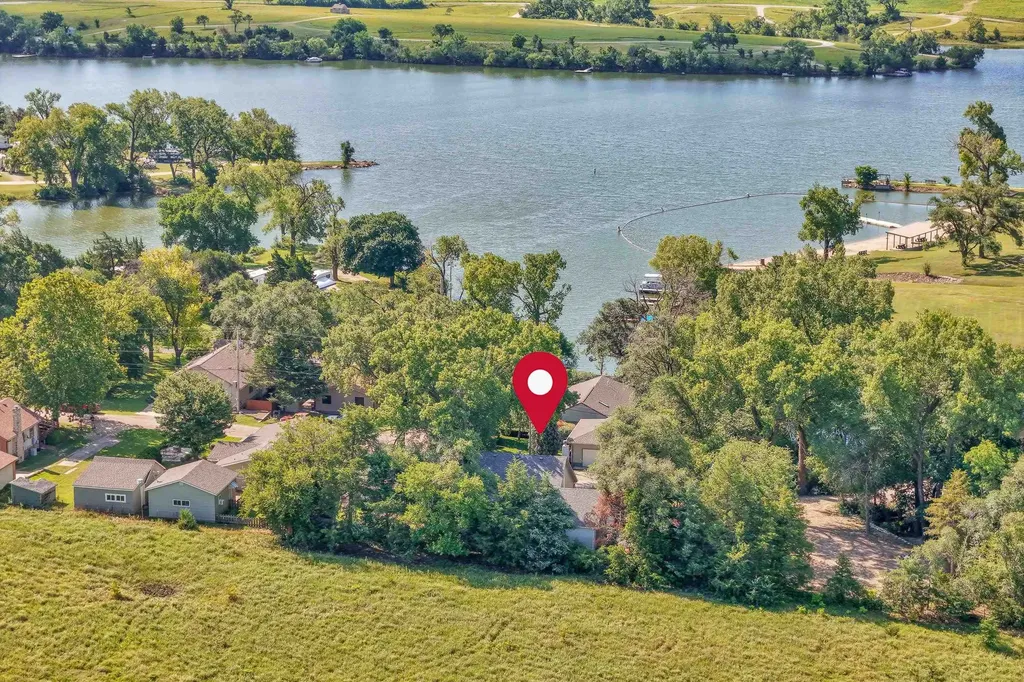 4 Pioneer Court Marion KS 66861
