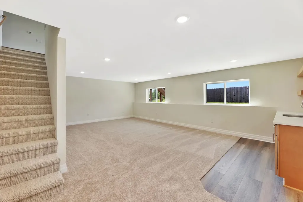 141 E Poplar Circle Goddard KS 67052