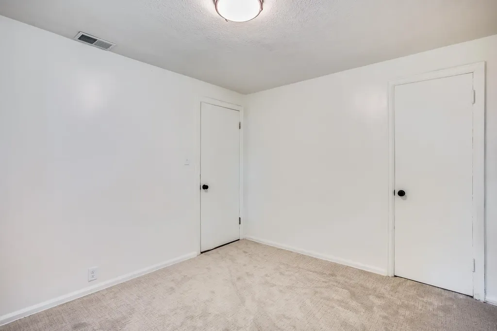 1903 E Bayley Street Wichita KS 67211
