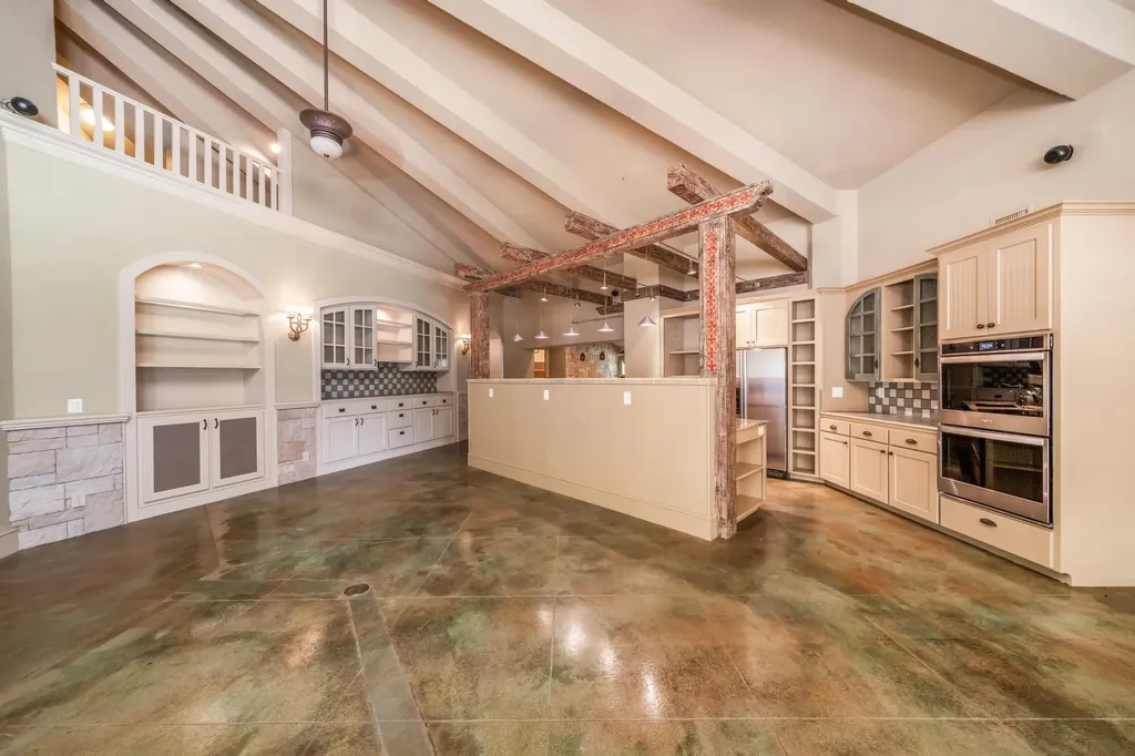 7610 W 45th Street N Maize KS 67101
