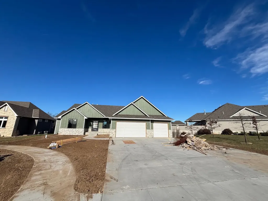 1012 E Summerchase Derby KS 67037