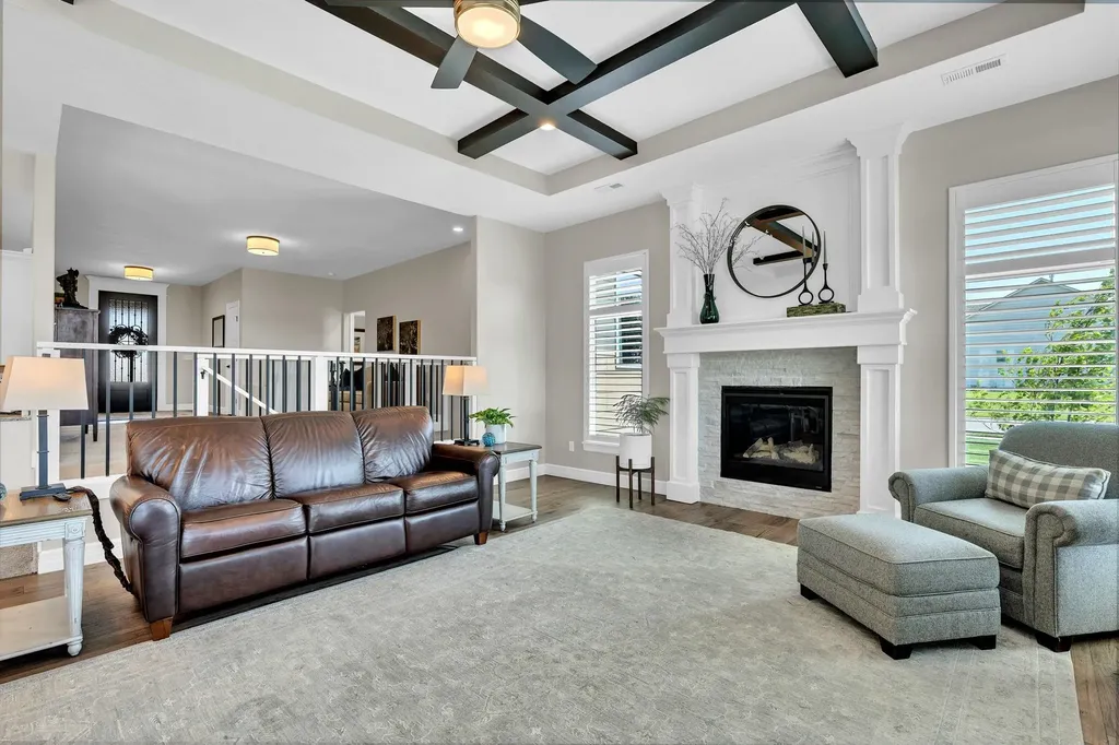 1611 N Shadow Rock Drive Andover KS 67002