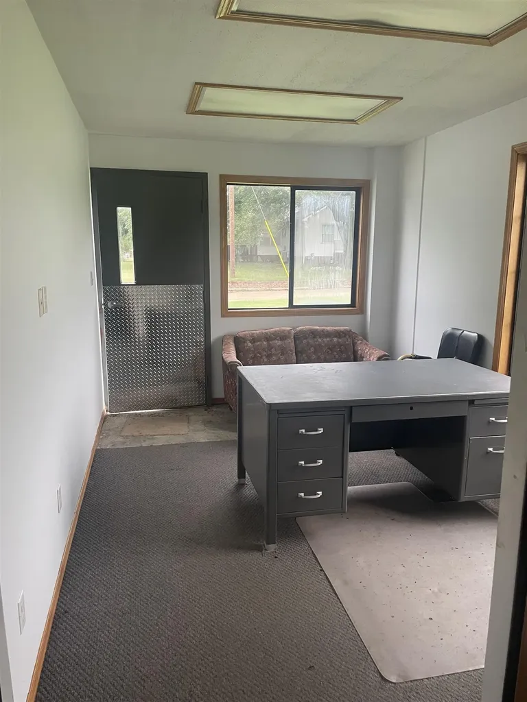 903 E 8th Street Harper KS 67058