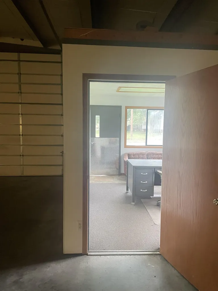 903 E 8th Street Harper KS 67058