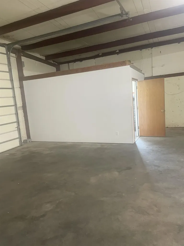 905 E 8th Street Harper KS 67058