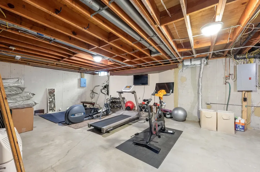 7 E Swallow Street Wichita KS 67230