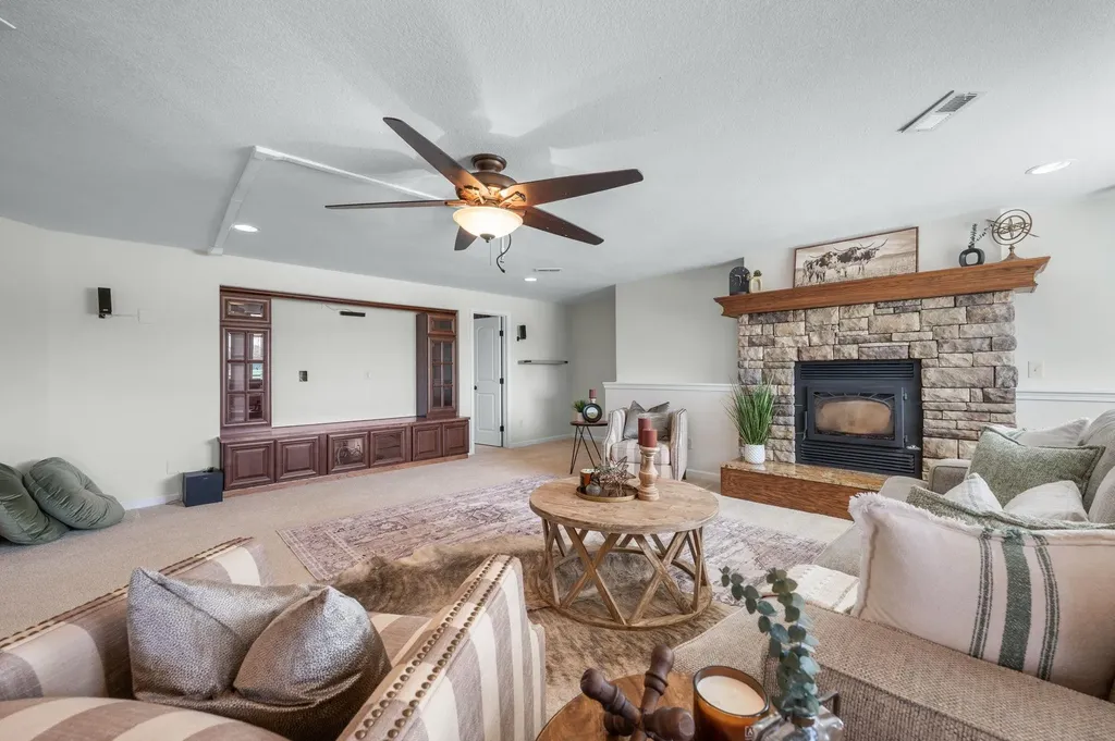 9002 E 87th Street S Derby KS 67037
