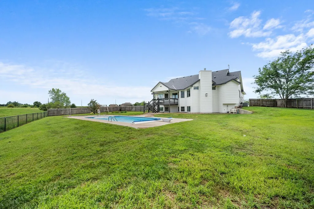 9002 E 87th Street S Derby KS 67037