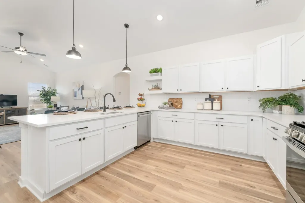 2430 S Pronghorn Street Goddard KS 67052