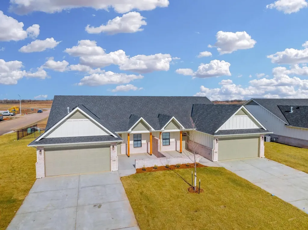 2430 S Pronghorn Street Goddard KS 67052