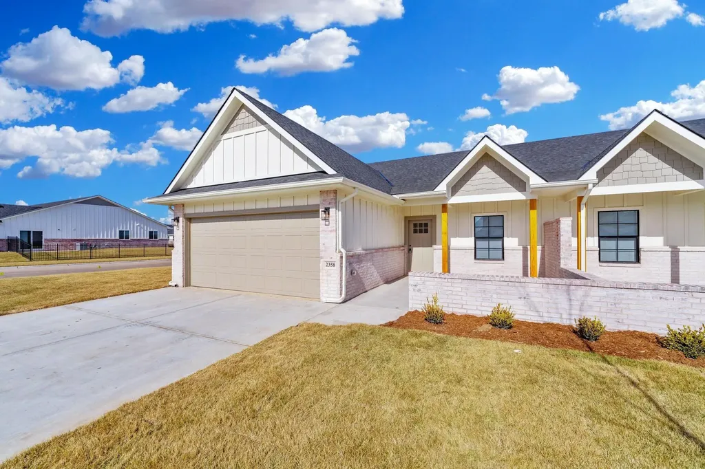 2430 S Pronghorn Street Goddard KS 67052