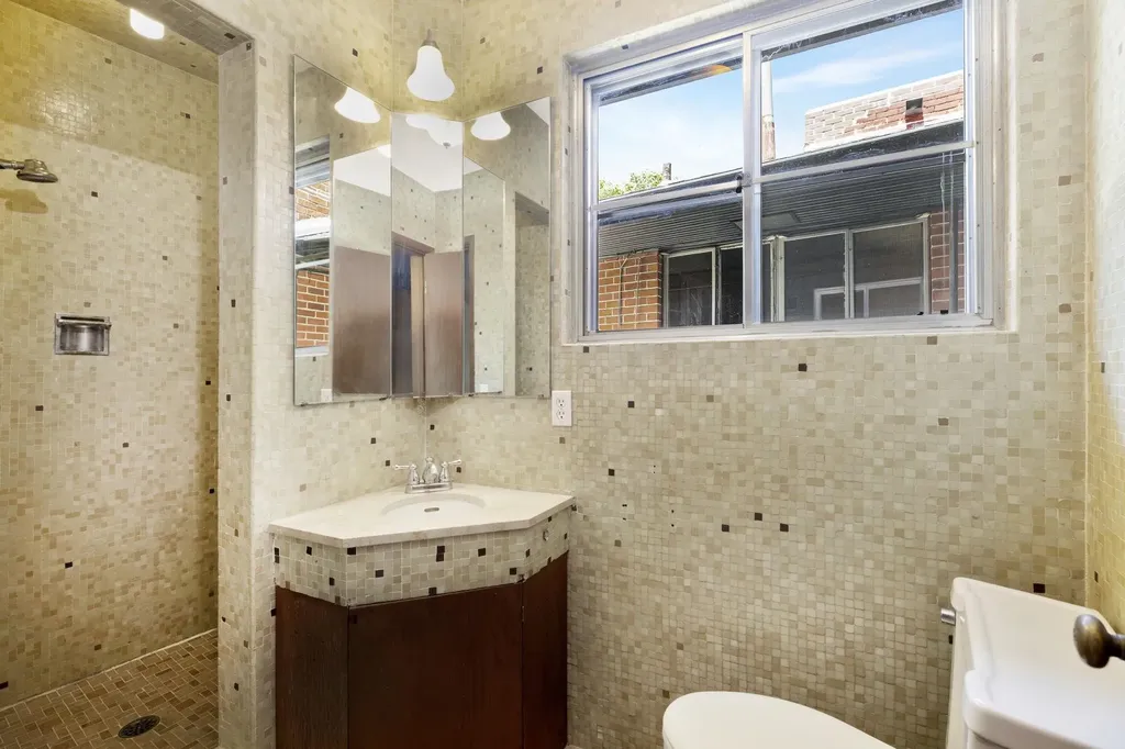 3615 E Mossman Avenue Wichita KS 67208
