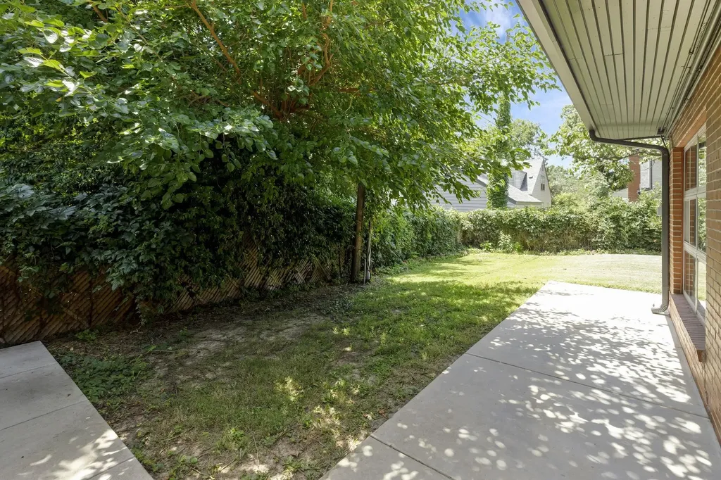 3615 E Mossman Avenue Wichita KS 67208