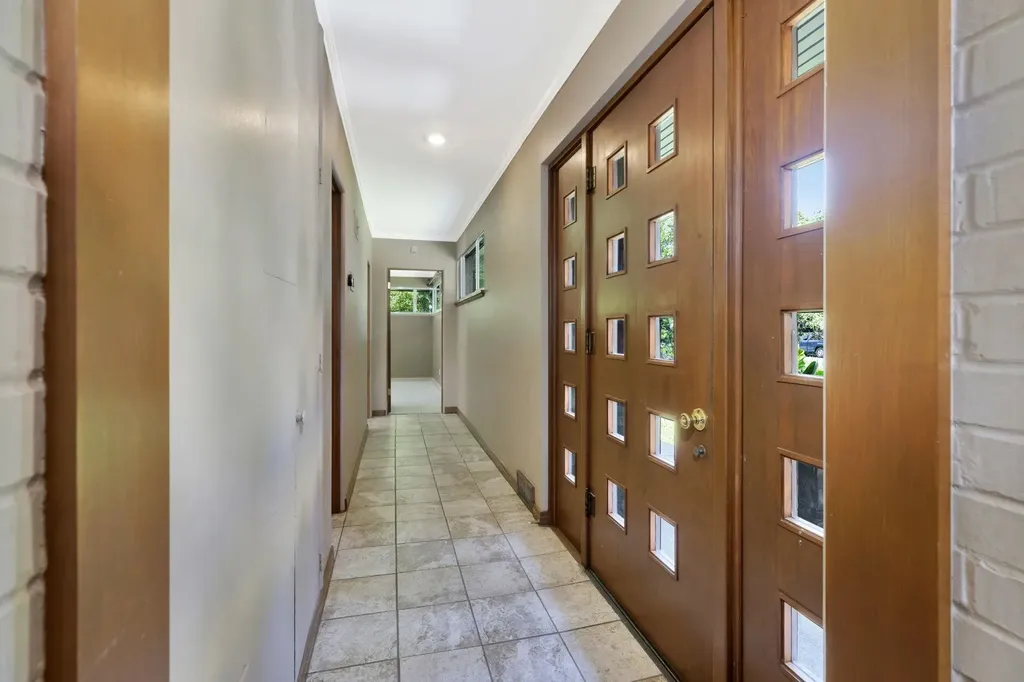 3615 E Mossman Avenue Wichita KS 67208