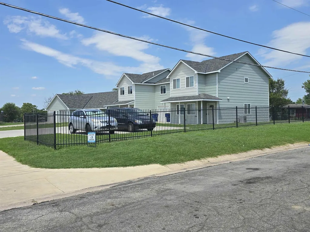 3254 E 26th Street North Wichita KS 67220