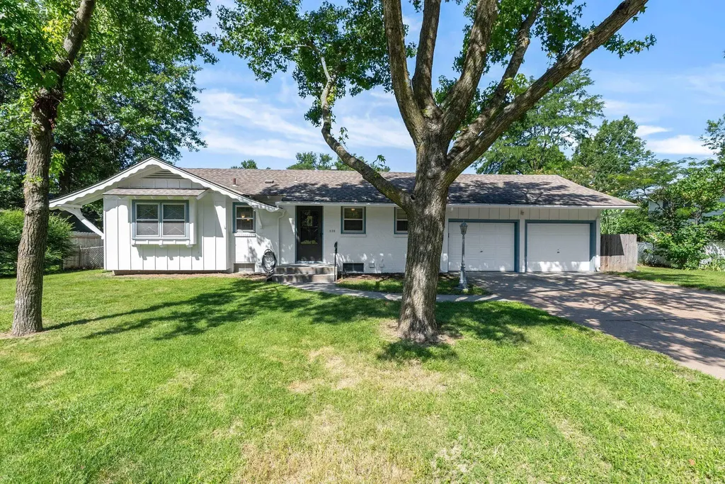 539 N Valleyview Wichita KS 67212