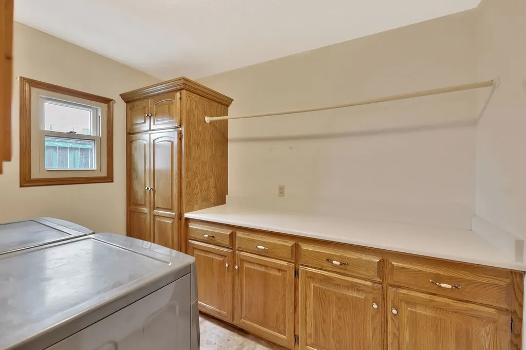 6904 E Aberdeen Wichita KS 67206