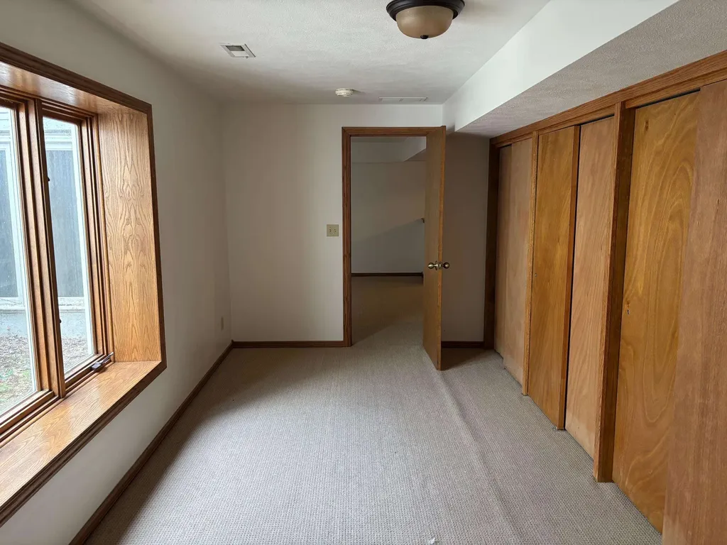 6904 E Aberdeen Wichita KS 67206