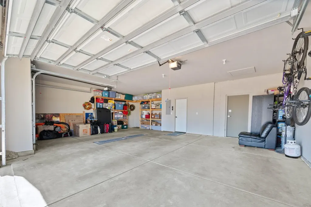 5111 N Remington Street Bel Aire KS 67226