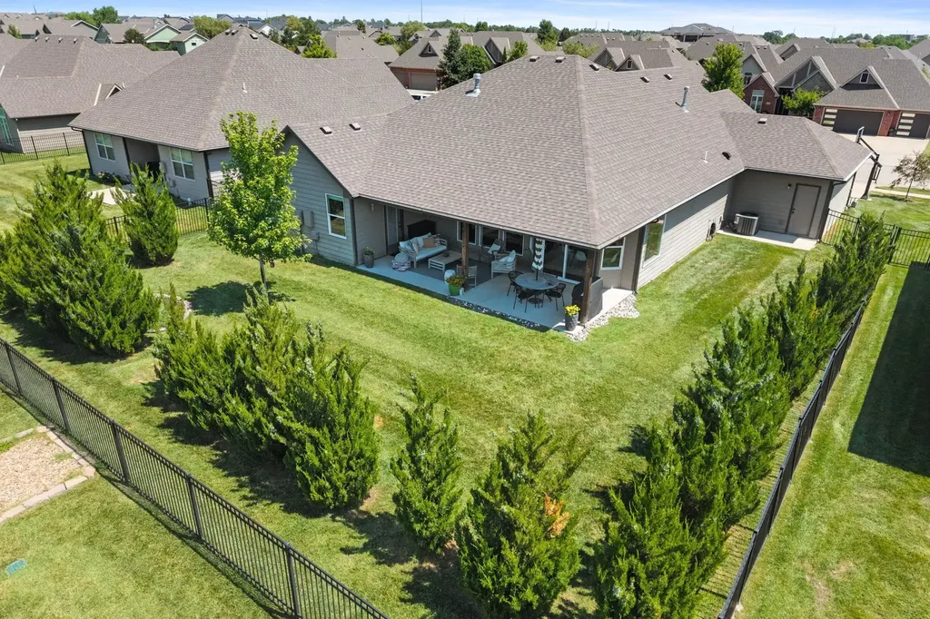 5111 N Remington Street Bel Aire KS 67226