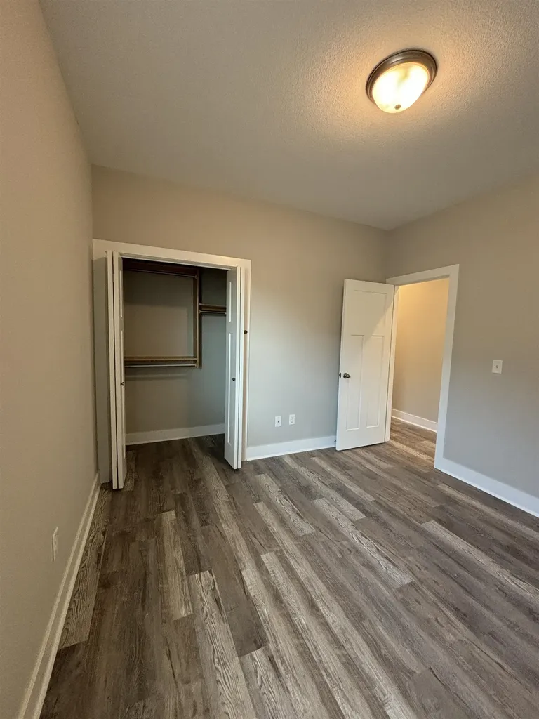 2805-2807 W 55th Court N Wichita KS 67204
