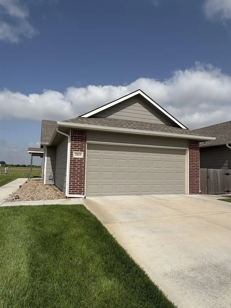 2805-2807 W 55th Court N Wichita KS 67204