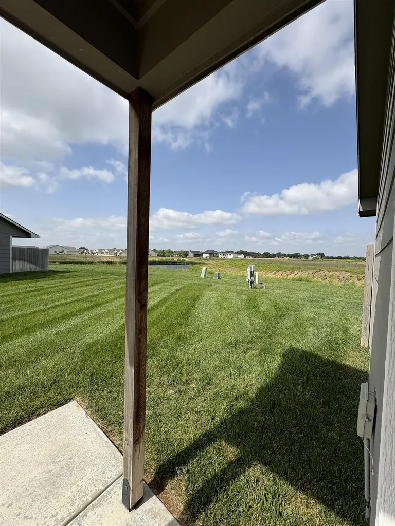 2805-2807 W 55th Court N Wichita KS 67204