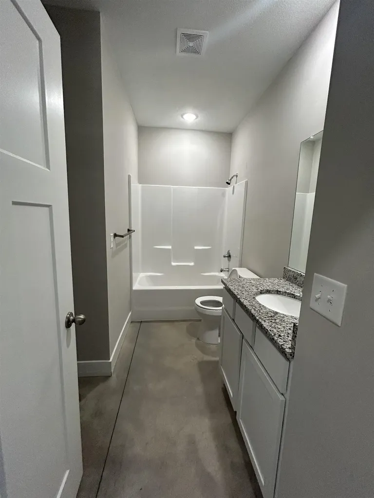 2811-2813 W 55th Court N Wichita KS 67204