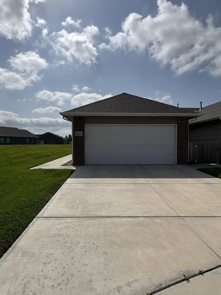 2817-2819 W 55th Street N Wichita KS 67204