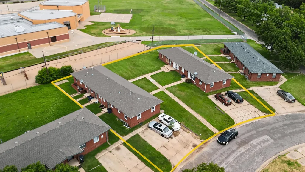 807-811 S San Pablo Wichita KS 67207