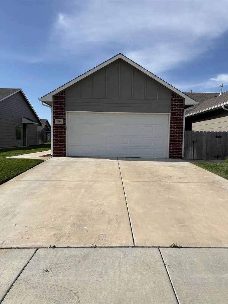 2701-2703 W 55th Street N Wichita KS 67204
