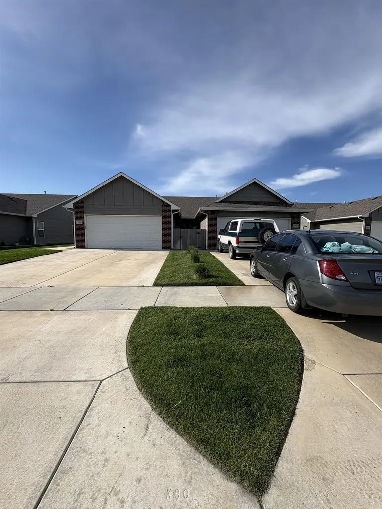 2701-2703 W 55th Street N Wichita KS 67204