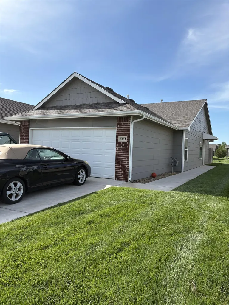 2701-2703 W 55th Street N Wichita KS 67204