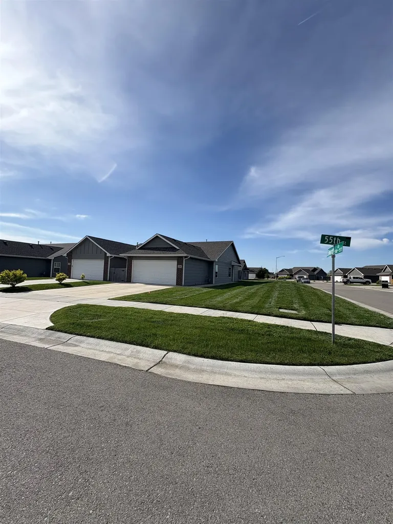 2707-2709 W 55th Street N Wichita KS 67204