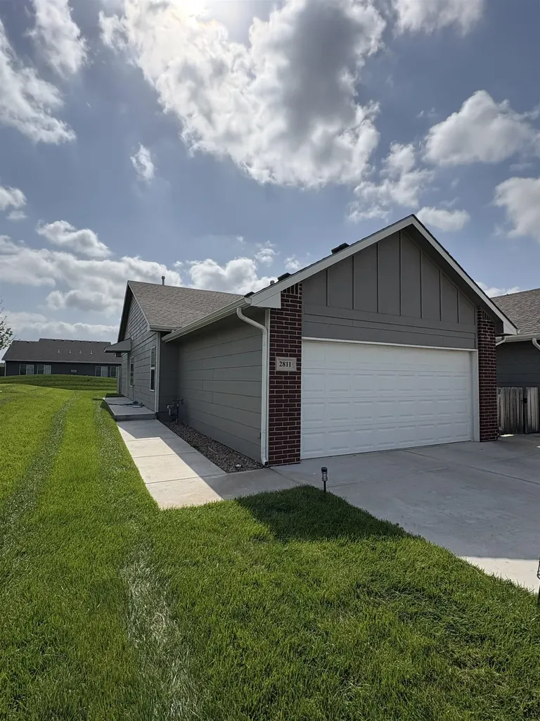 2515-2513 W 55th Street N Wichita KS 67204