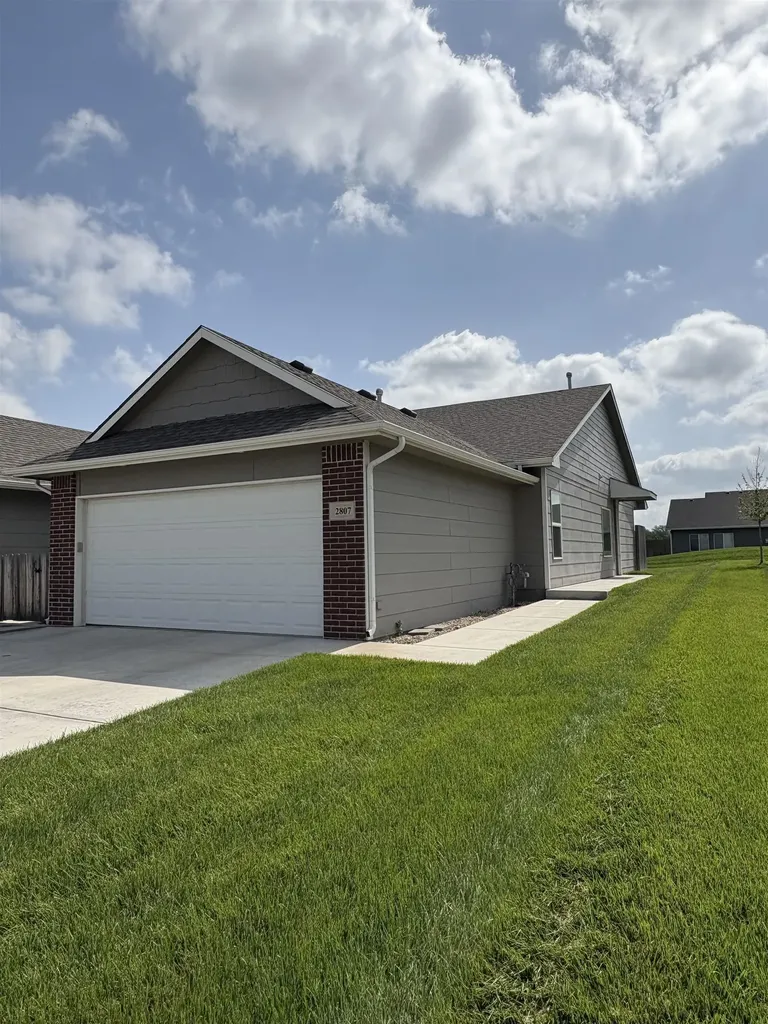 2605-2607 W 55th Street N Wichita KS 67204