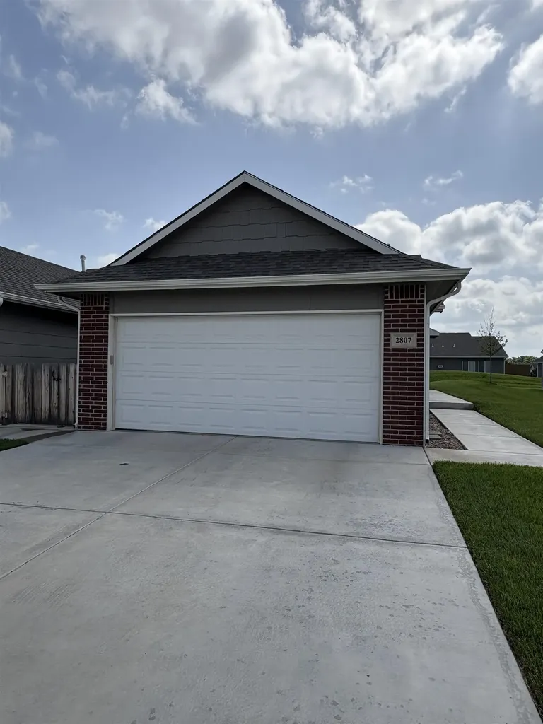 2605-2607 W 55th Street N Wichita KS 67204