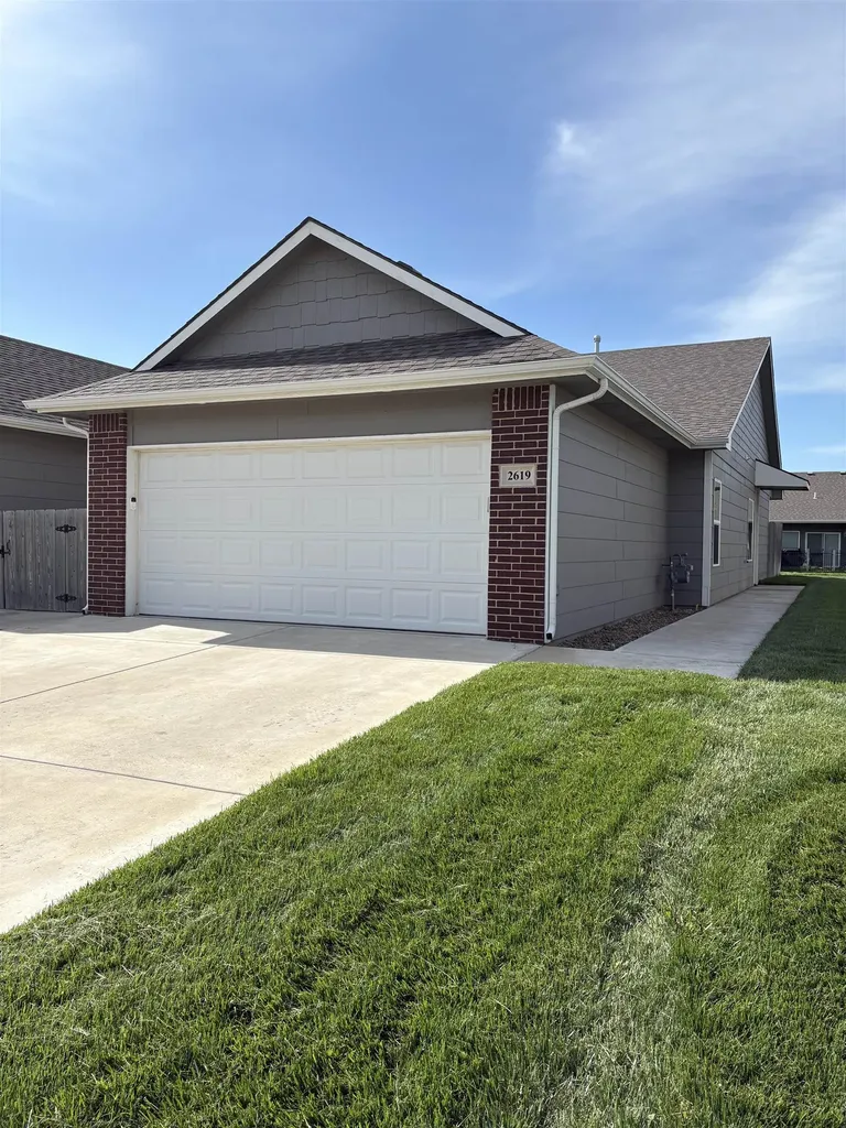 2617-2619 W 55th Street N Wichita KS 67204