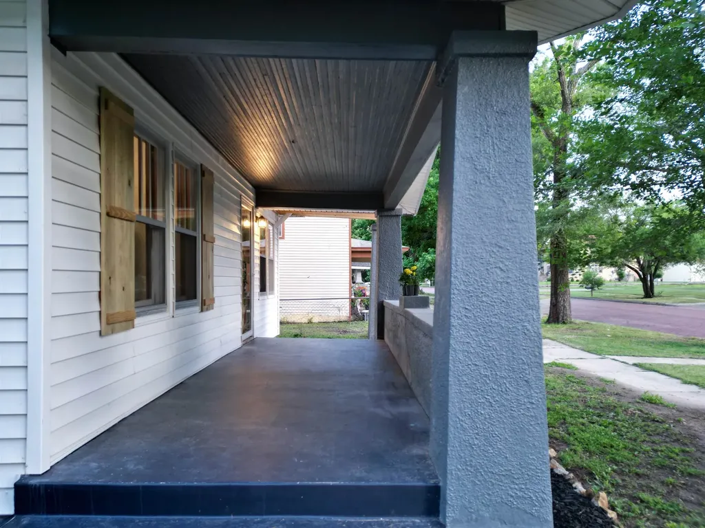 616 N 4th Street Arkansas City KS 67005